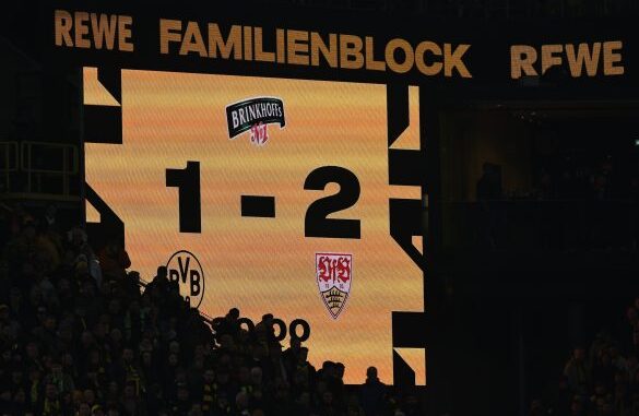 borussia-dortmund-v-vfb-stuttgart-bundesliga-12-585x390