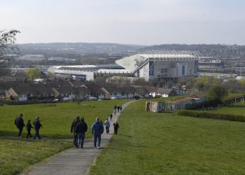 Elland Road Ready to Explode: Leeds United Smell Blood as Manchester United Arrive Wounded for Derby Showdown