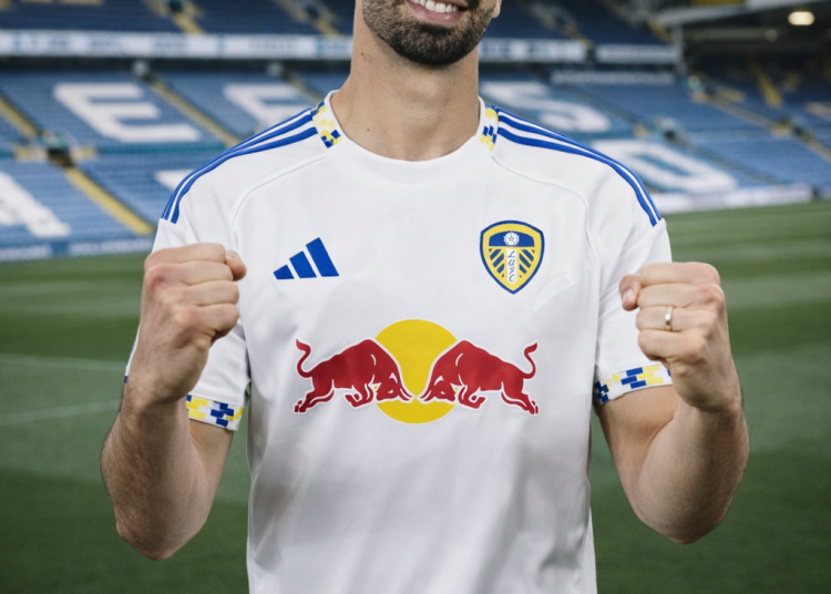 BLOCKBUSTER LATE TRANSFER ANNOUNCEMENT! LEEDs united Complete the signing of Wolfsburg striker Mohamed Amoura.