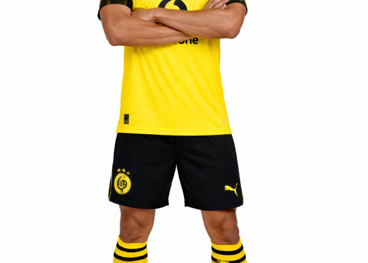 OFFIZIELLE ANKÜNDIGUNG ABGESCHLOSSENE VEREINBARUNG: BORUSSIA DORTMUND SCHLIESST DIE UNTERZEICHNUNG VON KAUÃ PRATES AB.