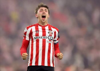 BREAKING: Rangers Transfer State of Play: Dan Neil Lands Pitch as Redžić Breaks Cover Amid Pre-Contract Talks 🔵⚽