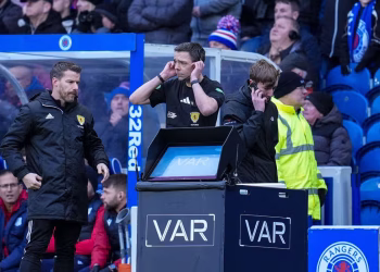 “It’s VAR We Fear, Not Celtic”: Barry Ferguson Erupts at ‘Bungling’ Officials Before Old Firm Showdown