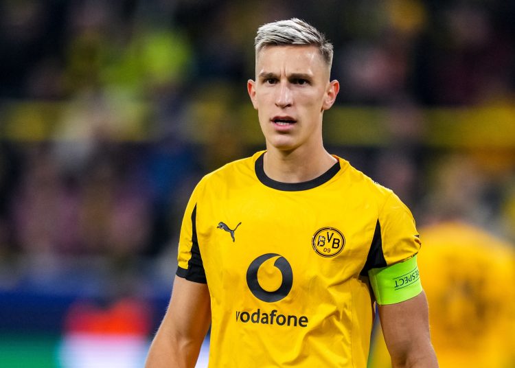 GUTE NACHRICHTEN: Berichten zufolge hat Borussia Dortmund das Interesse von Liverpool F.C. abgelehnt. für ihren Defensivstar Nico Schlotterbeck und sendet damit ein starkes Signal, dass der deutsche Innenverteidiger nicht zum Verkauf steht.