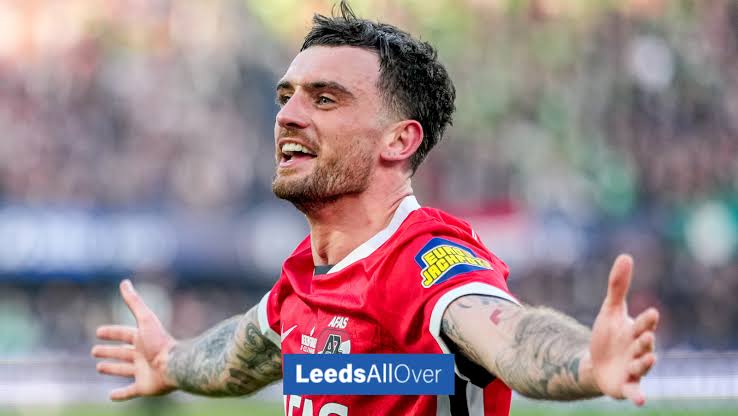 £19m-rated striker opens door to sensational Leeds United move: